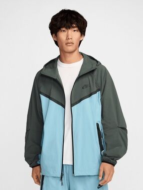 Nike Men’s Two-Tone Hooded Windbreaker Jacket - Slate Green & Light Blue